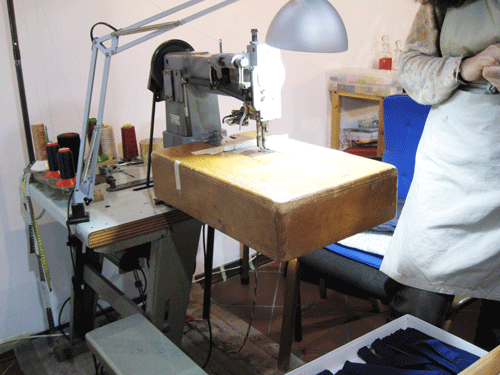 手作りのミシン台